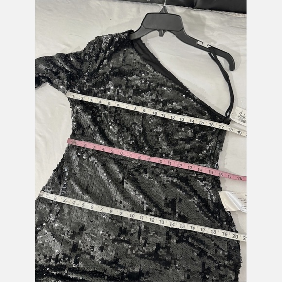 NEW $498 Mac Duggal [ 12 ] Sequin‎ One Shoulder Long sleev Column Gown Black - Picture 3 of 14